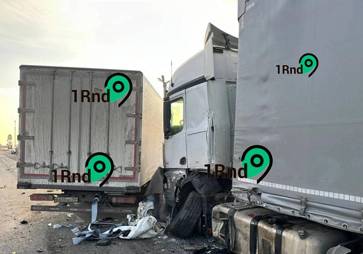 Фото: кадры очевидцев с места ДТП