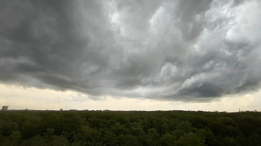 Фото: грозовые тучи над Ростовом, кадр 1rnd