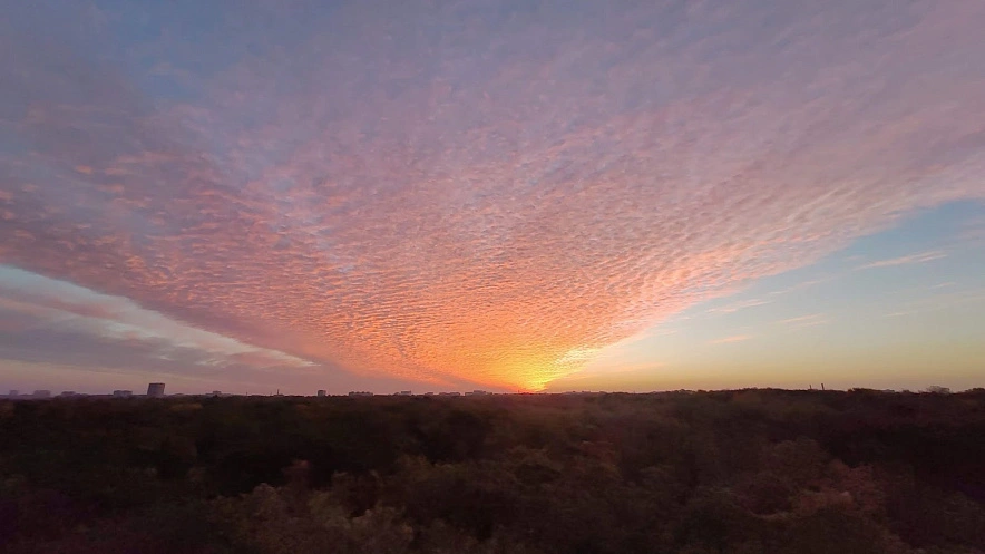 Фото: Яркий рассвет в Ростове, кадр 1rnd