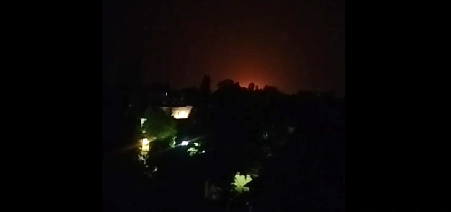 Фото: зарево после падения ПБЛА, кадр очевидца