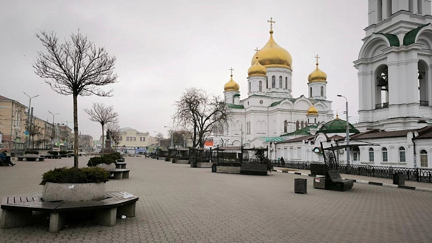 Фото:  на Соборной площади Ростова, кадр 1rnd