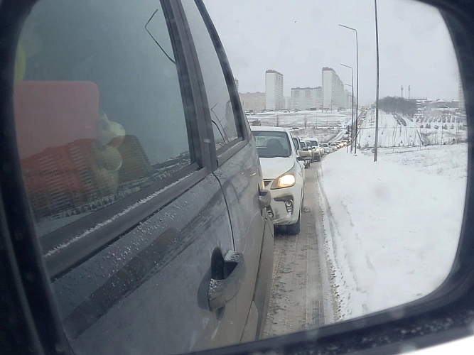 Фото: Затор в Ростове-на-Дону на выезде из Суворовского, кадр 1rnd