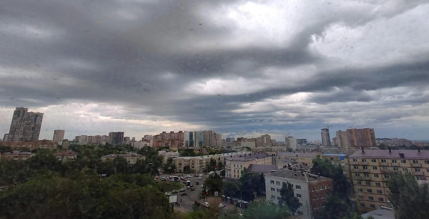 Фото: Ростов во время ливня, кадр 1rnd