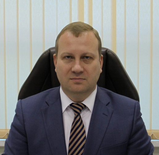 Фото: Путин наградил топ-менеджера "Ростовгоргаза" Алексея Исаева, который собирается построить ТЦ на Вересаева // фото из публикаций 1rnd