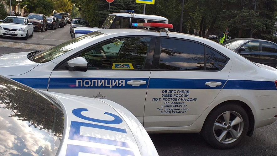 Фото:  В Ростове возобновили движение на участке Пушкинской, где ночью взорвался беспилотник // фото 1rnd