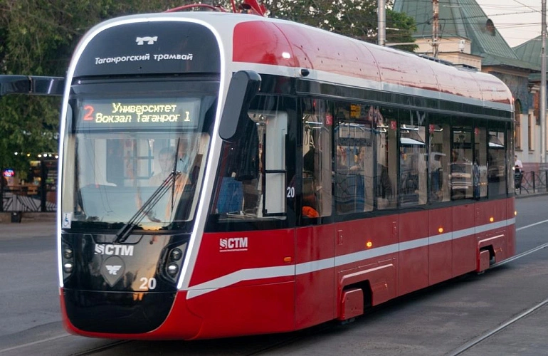 Фото: трамвай в Таганроге, кадр - ВК проекта