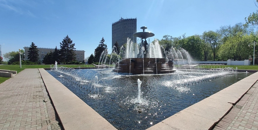 Фото: Фонтан на Театральной площади Ростова, иллюстрация из архива 1rnd