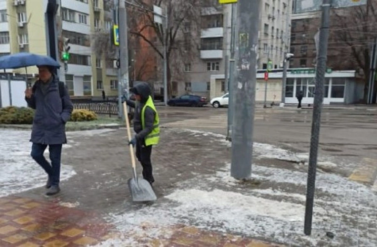 Фото: гололёд в Ростове \\ фото с сайта мэрии Ростова