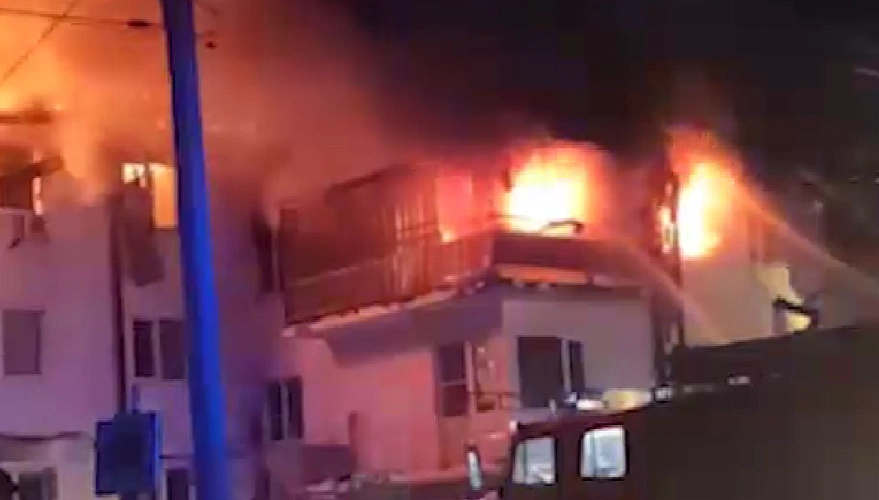 Фото: Пожар в жилом доме в Зернограде, кадр очевидца