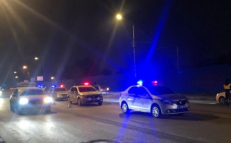 Фото: темная улица Ростова \\ кадр 1rnd.ru