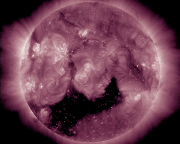 Фото: корональная дыра на Солнце // фото лаборатории солнечной астрономии ИКИ РАН