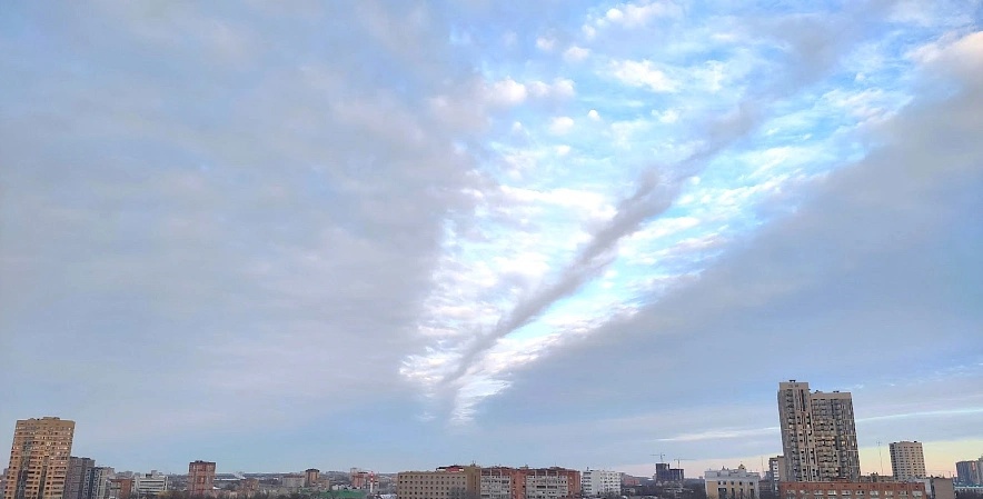 Фото: Следы в небе над Ростовом, иллюстрация из архива 1rnd