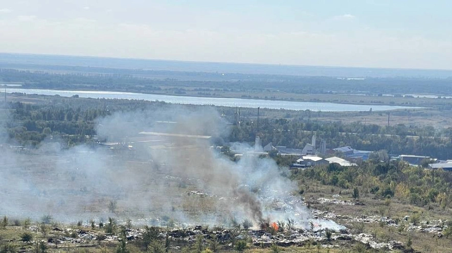 Фото: пожар в Левенцовке // фото очевидца