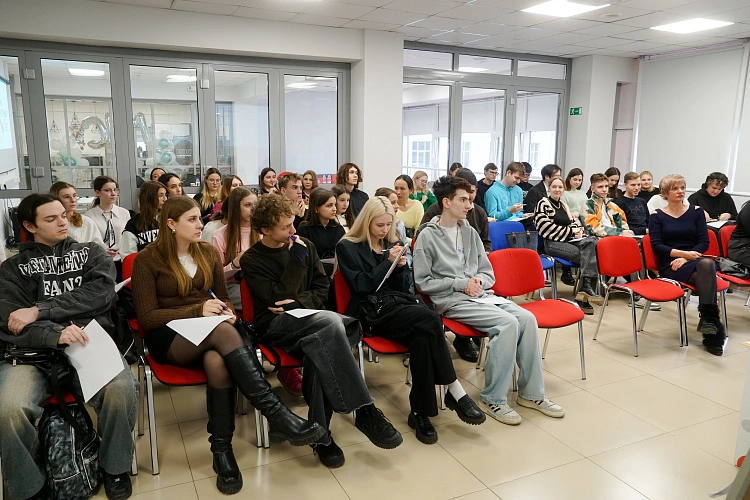 Фото: В Ростове стартовал большой видеопроект "День рождения Героя", фото - 1rnd