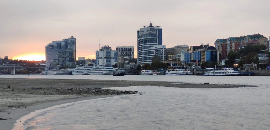 Фото: Ростов во время ветрового сгона воды, кадр 1rnd