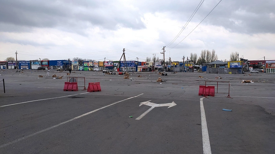 Фото: унитчоженные оптовые рынки под Ростовом, кадр 1rnd