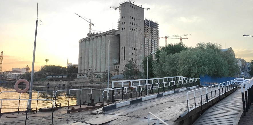 Фото: Мост на Зелёный остров в Ростове, кадр 1rnd