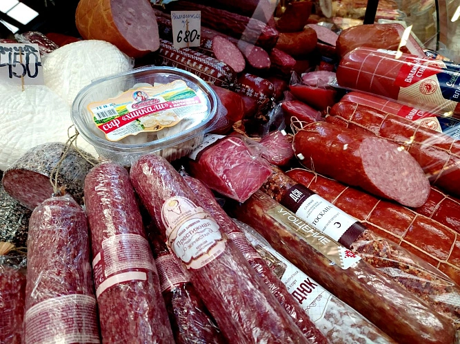 Фото: продукты // кадр из архива 1rnd