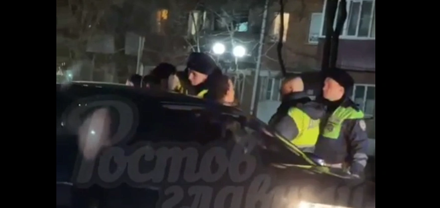 Фото: Задержание лихача после погони на проспекте Стачки, кадр ТГ Ростов Главный