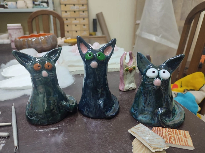 Фото: Котики, изготовленные подопечными ПНИ г. Таганрога