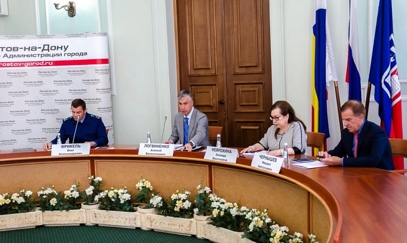 Фото: В Ростове обустроят 200 новых контейнерных площадок для крупногабаритных отходов // фото пресс-службы администрации Ростова