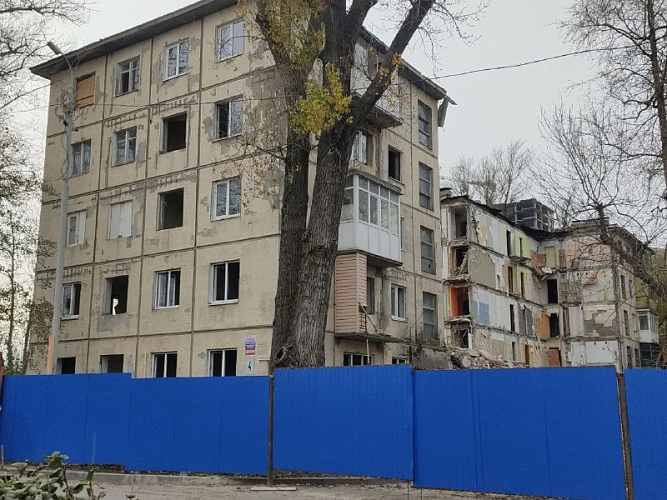 Фото: Дом на Кривошлыковском, который снесли \\ кадр ТГ "Кривошлыковский, 4"