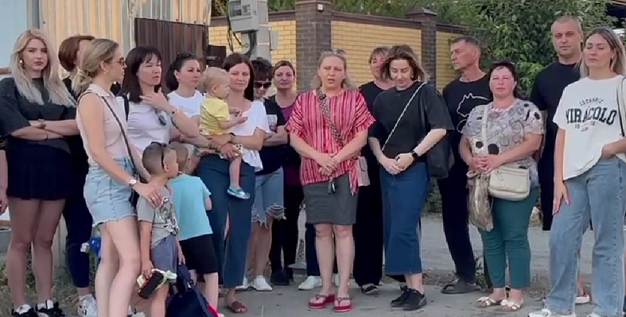 Фото: Жильцы СНТ "Урожай" записали видеообращение по поводу катастрофы с водой, кадр 1rnd