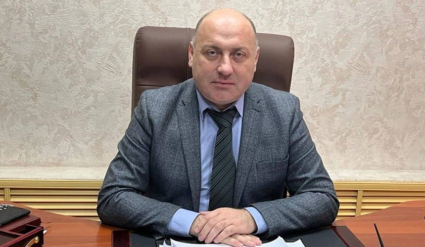 Фото: Замглавы администрации Каменска-Шахтинского Роман Кравцов, кадр с сайта мэрии