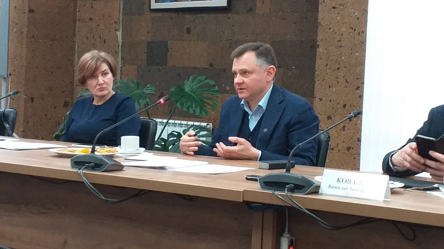 Фото: кадр 1Rnd