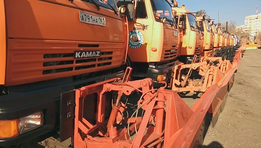 Фото: коммунальная техника Ростова, кадр из архива 1rnd