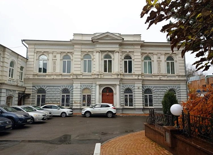 Фото: Молот