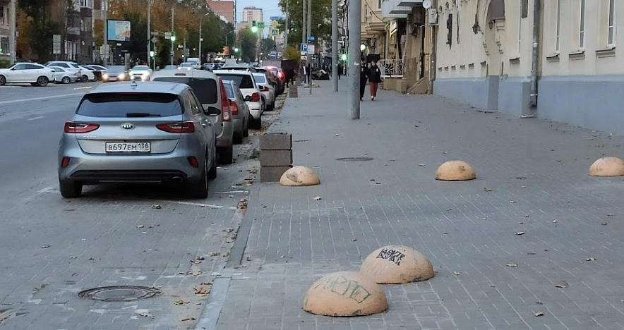 Фото: платная парковка в центре Ростова, кадр 1rnd