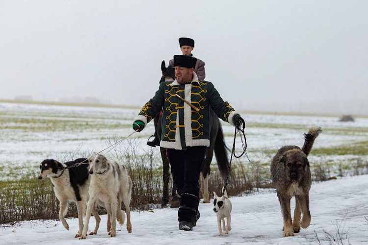 Фото: конная прогулка в "Любимой Усадьбе" // фото с сайта клуба