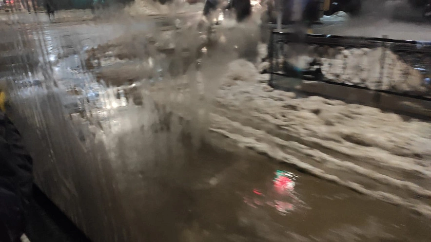 Фото: Ростов затопило 15 января \\ кадр 1rnd.ru