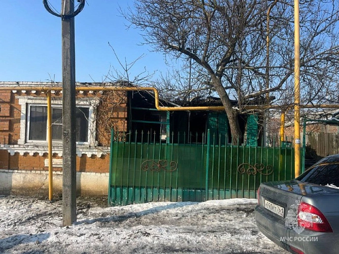 Фото: пожар в Аксае // кадр МЧС по РО