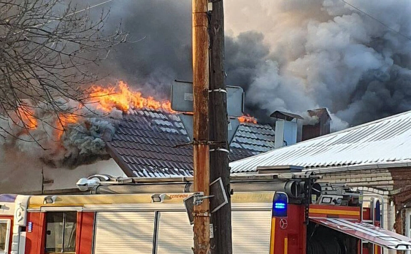 Фото: пожар в Ростове // кадр МЧС по РО