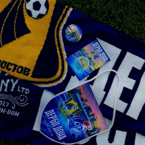 Фото: Атрибутика ФК \\ фото ФК "Ростов"