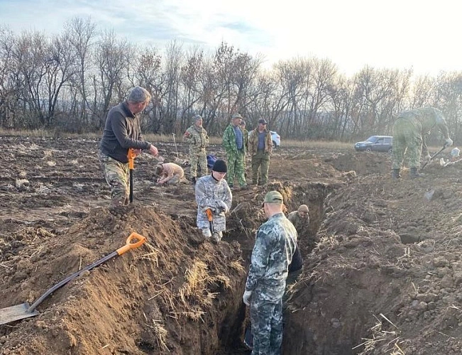 Фото: Останки 10 красноармейцев обнаружили поисковики в Ростовской области // фото соцсети "Миус-фронт"