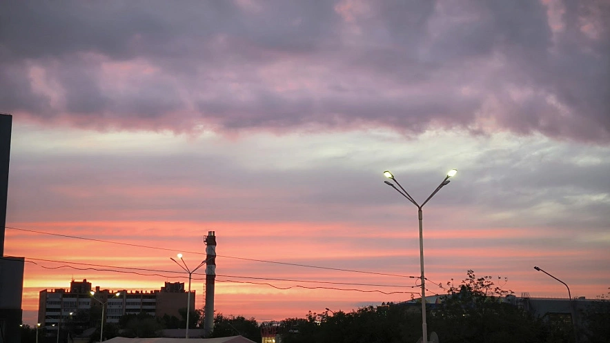 Фото: алый закат в Ростове, кадр 1rnd