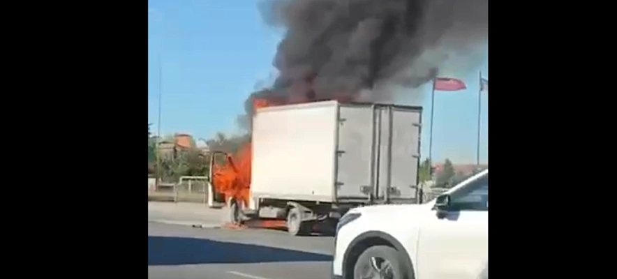 Фото: на Малиновского сгорела "Газель", кадр видео rstv01