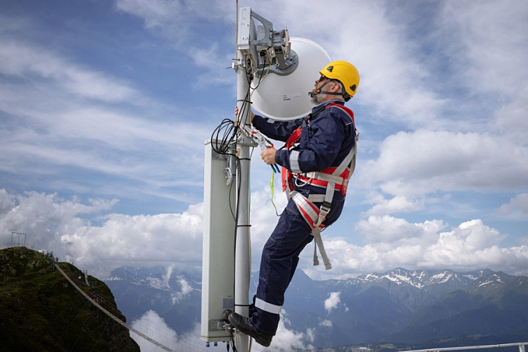 Фото: Связь билайна на вершинах // фото билайна