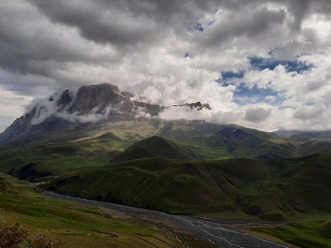 Фото: Экспедиция ЮФУ показала, что на границе России и Азербайджана может появиться международный природный заповедник // фото пресс-центра ЮФУ