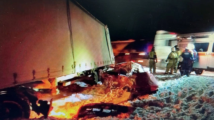 Фото: Три человека погибли в ДТП в Ростовской области//кадр ГИБДД