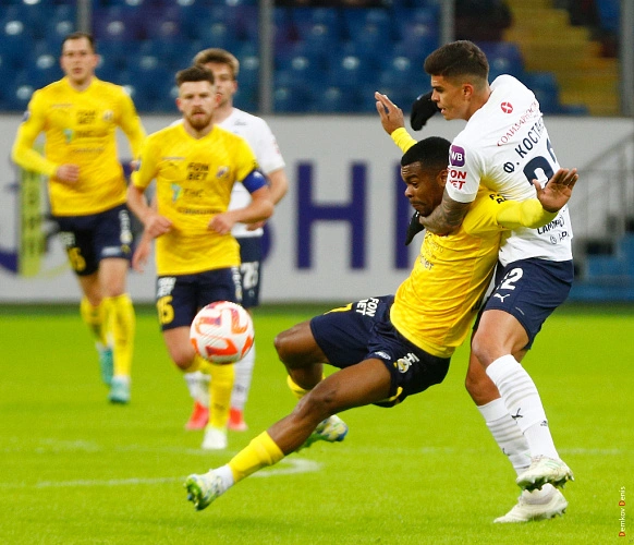 Фото: матч "Ростов" - "Крылья Советов" \\ кадры Денис Демков