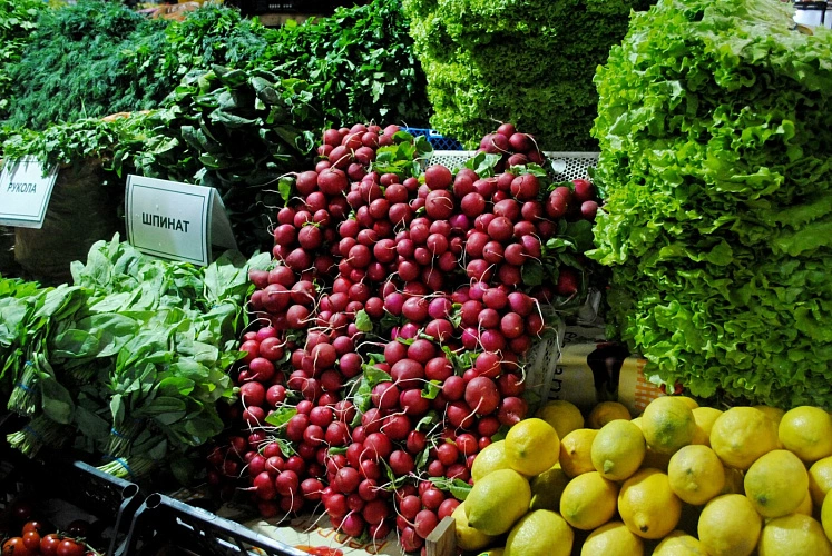 Фото: выбираем правильно зелень \\ кадры 1rnd.ru