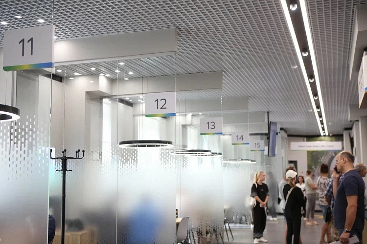 Фото: модернизированный офис банка // кадры пресс-службы банка