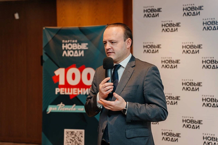 Фото: Владислав Даванков на встрече в Ростове