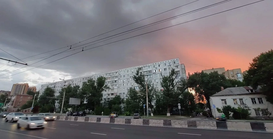 Фото: в июле ожидают 5-8 дней непогоды // кадр 1rnd