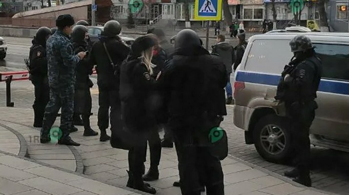 Фото: оцепление в Ростове \\ кадр из публикаций 1rnd.ru