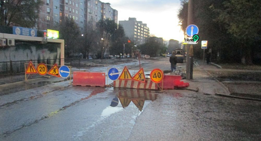 Фото: В Ростове снова сорвали сроки открытия движения по 2-й Краснодарской // фото из публикаций 1rnd